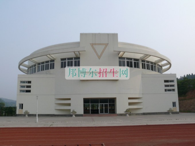 成都設(shè)有電子信息工程技術(shù)的公辦大專(zhuān)學(xué)校