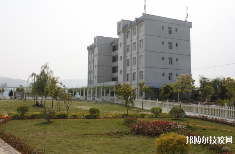 貴州興仁民族職業(yè)技術(shù)學(xué)校怎么樣、好不好