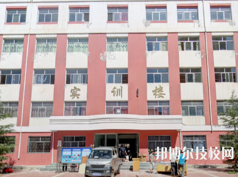 甘肅能源化工職業(yè)學(xué)院2020年報(bào)名條件、招生要求、招生對象