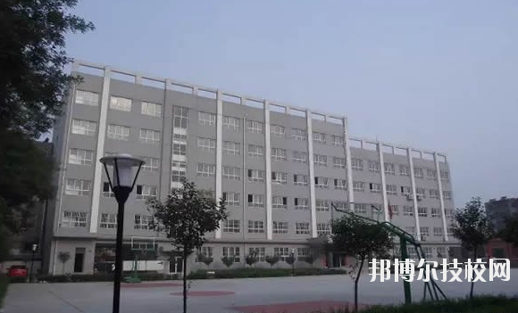 華陰市職業(yè)教育中心2020年報(bào)名條件、招生要求、招生對象 