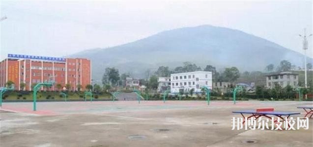 正安中等職業(yè)學(xué)校2020年報(bào)名條件、招生要求、招生對(duì)象