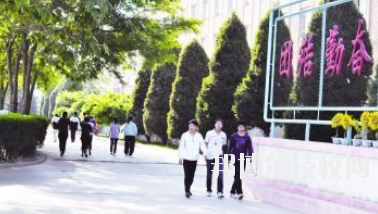 甘肅省商業(yè)學校2020年報名條件、招生要求、招生對象