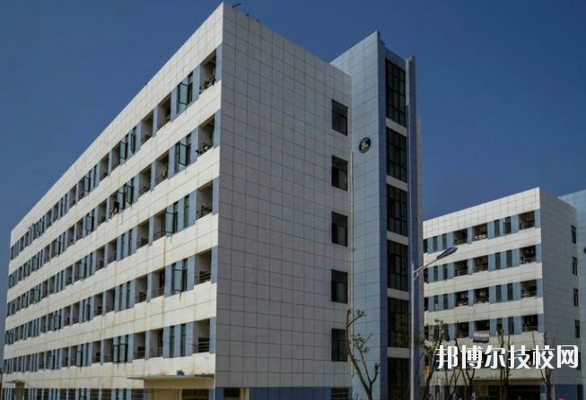 鄱陽衛(wèi)生學(xué)校2020年報(bào)名條件、招生要求、招生對(duì)象 