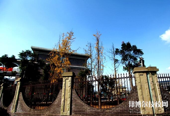 重慶財(cái)政學(xué)校2020年報(bào)名條件、招生要求、招生對象