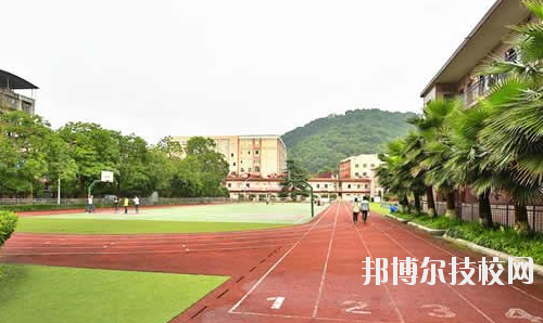 重慶微電子工業(yè)學(xué)校怎么樣、好不好