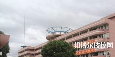 靈山第二職業(yè)技術(shù)學(xué)校2020年報(bào)名條件、招生要求、招生對(duì)象