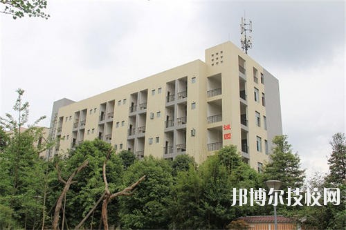 天府成人中等專業(yè)學(xué)校2020年報(bào)名條件、招生要求、招生對(duì)象