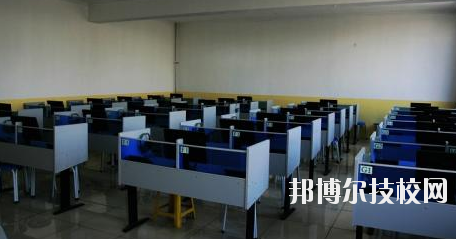 甘肅經(jīng)濟(jì)貿(mào)易學(xué)校2020年學(xué)費(fèi)、收費(fèi)多少