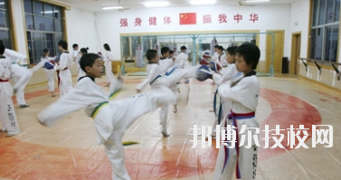 嘉峪關(guān)體育運動學(xué)校2020年報名條件、招生要求、招生對象