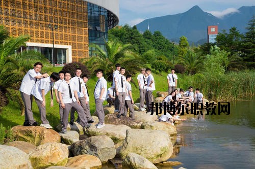 江西廬山旅游中等專業(yè)學(xué)校2020年報(bào)名條件、招生要求、招生對象