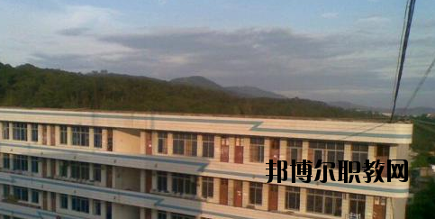 百色工程職業(yè)技術(shù)學(xué)校2020年報(bào)名條件、招生要求、招生對(duì)象