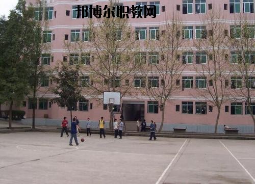 四川達(dá)州經(jīng)濟(jì)貿(mào)易學(xué)校2020年報(bào)名條件、招生要求、招生對(duì)象