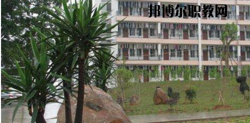 靈山職業(yè)技術(shù)學校怎么樣、好不好