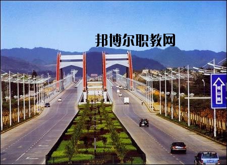 貴州省城鄉(xiāng)建設(shè)學(xué)校怎么樣、好不好