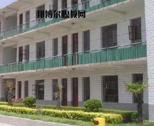 新鄉(xiāng)衛(wèi)生學(xué)校怎么樣、好不好