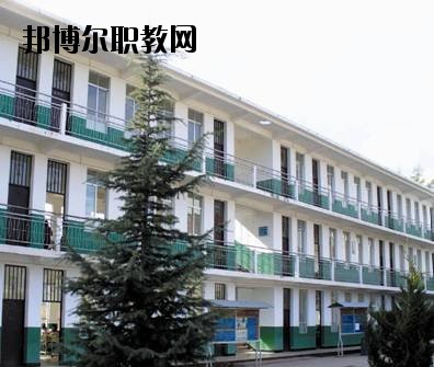 雙柏縣職業(yè)高級(jí)中學(xué)2020年報(bào)名條件、招生要求、招生對(duì)象