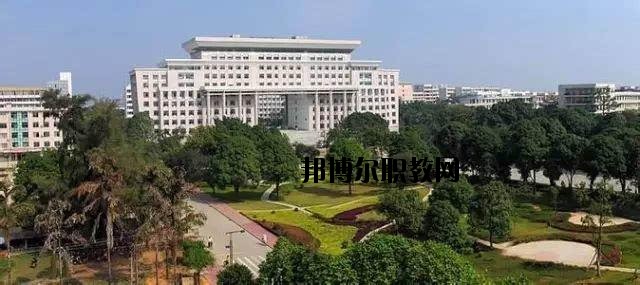 咸寧生物機(jī)電工程學(xué)校怎么樣、好不好