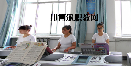 武威勞動(dòng)服務(wù)技工學(xué)校2020年報(bào)名條件、招生要求、招生對(duì)象