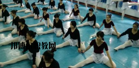 酒泉農(nóng)墾技工學(xué)校2020年學(xué)費(fèi)、收費(fèi)多少