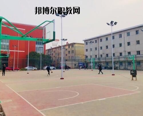 新鄉(xiāng)工業(yè)學(xué)校怎么樣、好不好