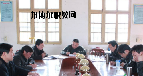 桂林林業(yè)學(xué)校2020年報名條件、招生要求、招生對象 