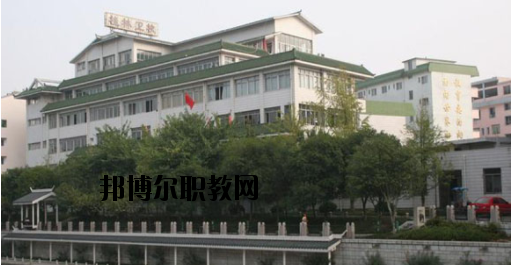 桂林衛(wèi)生學(xué)校2020年報(bào)名條件、招生要求、招生對(duì)象