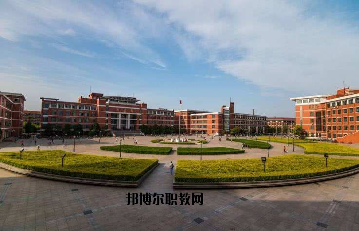 黃州理工中專怎么樣、好不好