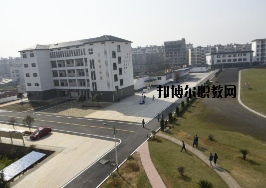 宜豐中等專業(yè)學(xué)校2020年報名條件、招生要求、招生對象