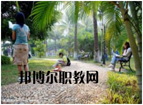 瀾滄縣職業(yè)高級中學2020年報名條件、招生要求、招生對象