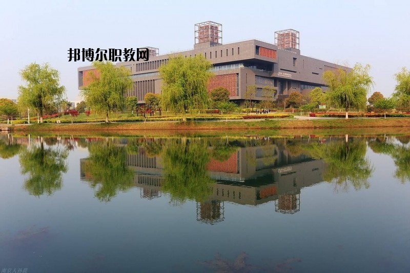 云夢(mèng)中等職業(yè)技術(shù)學(xué)校怎么樣、好不好
