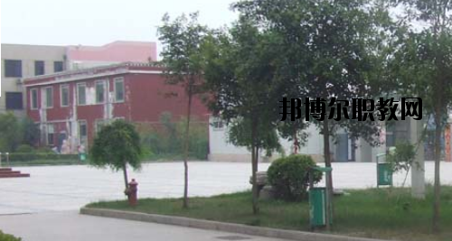 鄭州商貿(mào)技師學(xué)院2021年報(bào)名條件、招生要求、招生對(duì)象