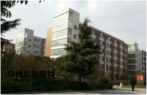 鄭州中原中等專(zhuān)業(yè)學(xué)校2021年報(bào)名條件、招生要求、招生對(duì)象