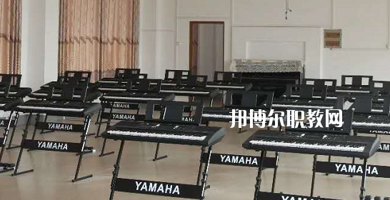 忻城職業(yè)技術學校2020年報名條件、招生要求、招生對象
