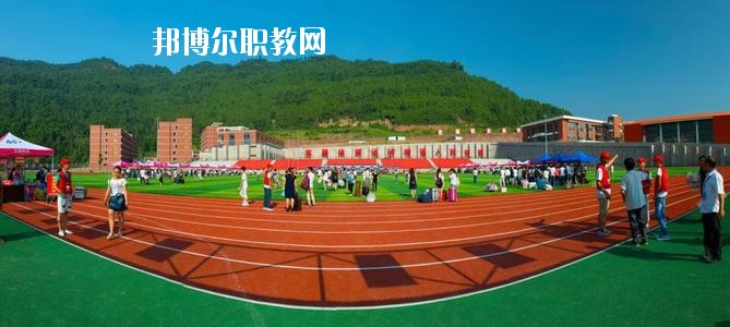 通江縣職業(yè)高級(jí)中學(xué)2020年報(bào)名條件、招生要求、招生對(duì)象