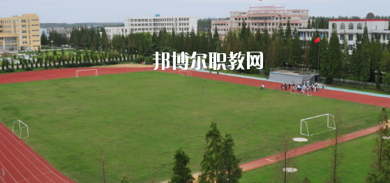柳州市制劑醫(yī)藥技工學校2020年報名條件、招生要求、招生對象 