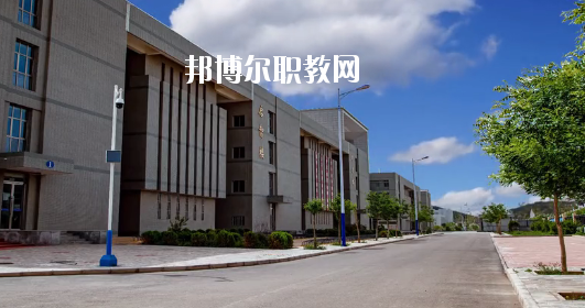 金昌市理工中等專業(yè)學(xué)校2020年報名條件、招生要求、招生對象