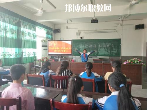 蓬安縣巨龍職業(yè)中學(xué)2020年招生辦聯(lián)系電話(huà)