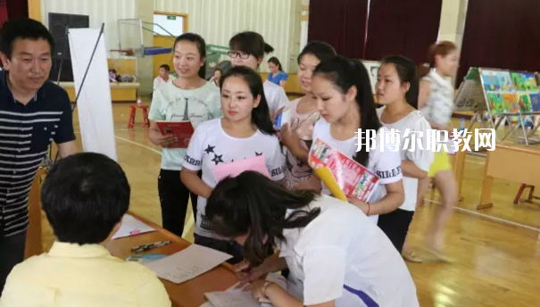 河北省青縣幼兒師范學(xué)校怎么樣、好不好