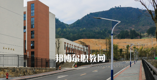 貴州建設(shè)職業(yè)技術(shù)學院中職部2020年報名條件、招生要求、招生對象