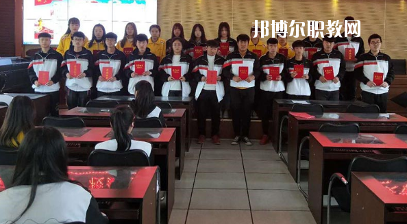 承德科技管理工程學(xué)校2020年報(bào)名條件、招生要求、招生對(duì)象