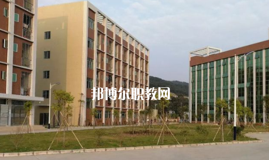 龍門縣職業(yè)技術(shù)學(xué)校2020年報(bào)名條件、招生要求、招生對(duì)象