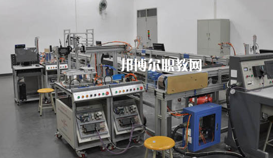 深圳第二高級技工學(xué)校2020年報名條件、招生要求、招生對象