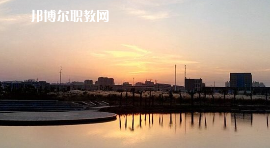 銅陵市理工學(xué)校2021年報(bào)名條件、招生要求、招生對(duì)象 