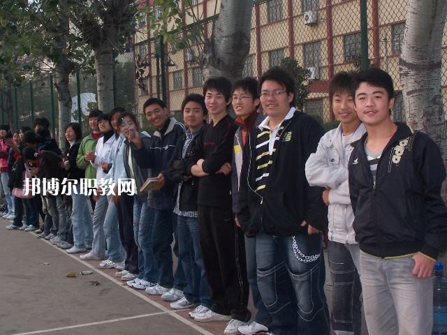 濮陽市油田職業(yè)中等專業(yè)學(xué)校怎么樣、好不好