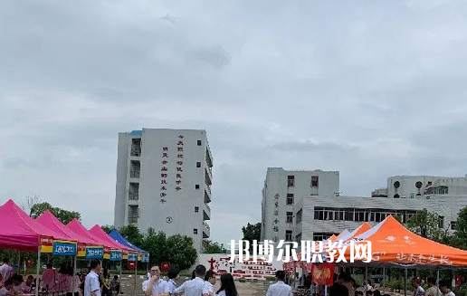 汕頭潮陽建筑職業(yè)技術(shù)學校2021年學費、收費多少