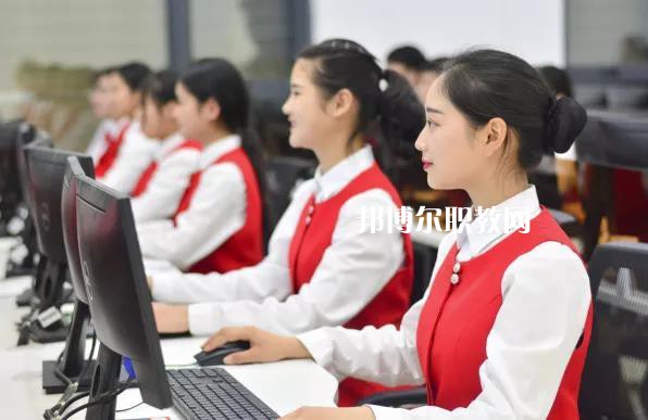 云龍縣民族職業(yè)高級中學(xué)2021年報名條件、招生要求、招生對象