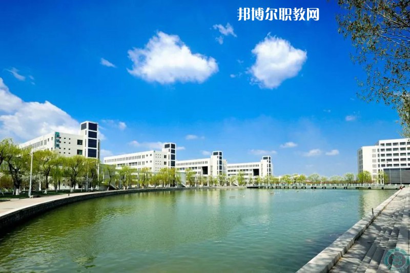 南華縣職業(yè)高級中學2021年報名條件、招生要求、招生對象