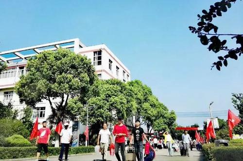 泰州市博日電腦技術(shù)學校2021年報名條件、招生要求、招生對象