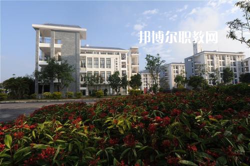 普洱農(nóng)業(yè)學校2021年報名條件、招生要求、招生對象