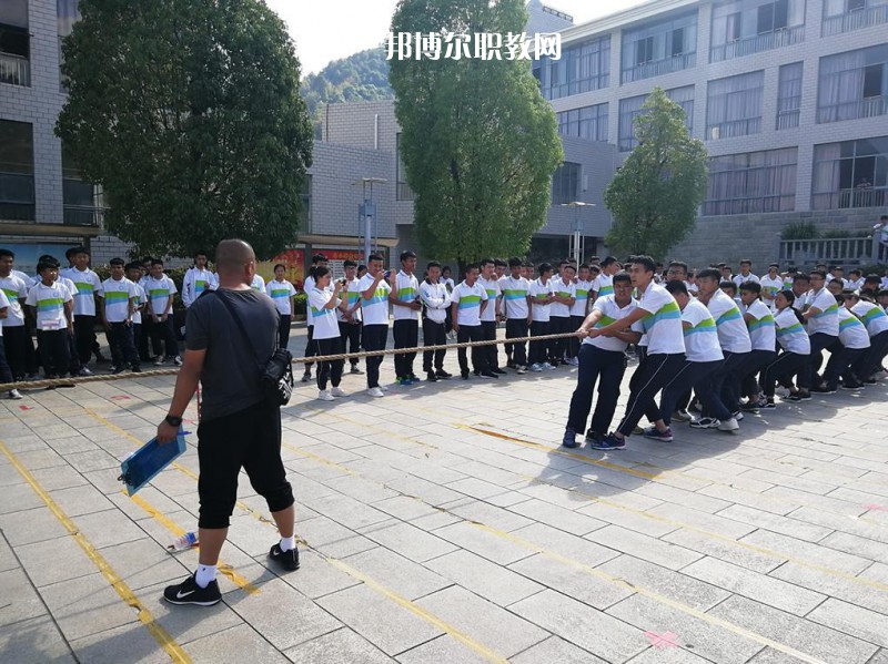 臨滄財(cái)貿(mào)學(xué)校2021年報(bào)名條件、招生要求、招生對(duì)象
